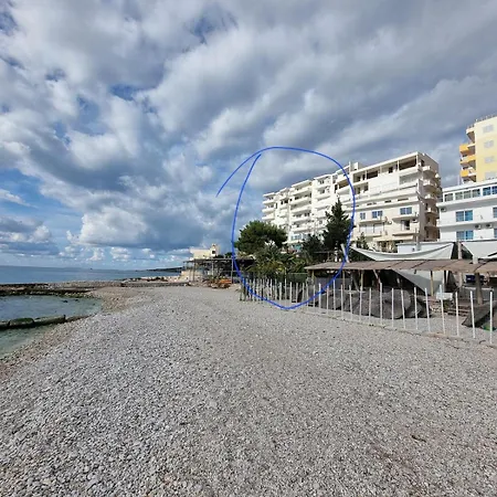 Apartment Lovely Just 30m From The
