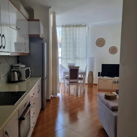 Lovely Just 30m From The Apartment *