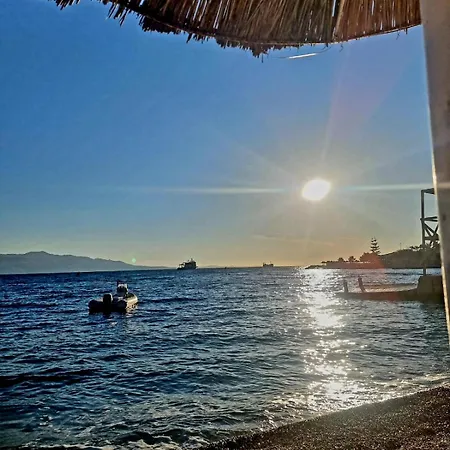Apartment Lovely Just 30m From The Sarande