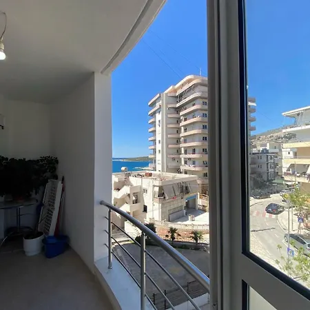 Lovely Just 30m From The Sarande
